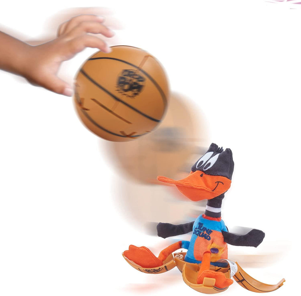 daffy duck and bugs bunny basketball